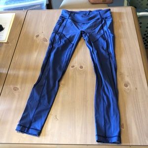 All the right places LULULEMON leggings